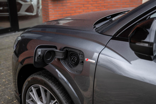 Audi Q3 Sportback 45 TFSI e S-Line 245pk ACC Pano Trekhaak