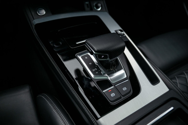 Audi Q5 55 TFSI e S-Line Competition Luchtvering Massage