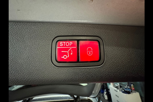 Mercedes-Benz E-Klasse Estate 300 e Luxury Line Pano|Memory