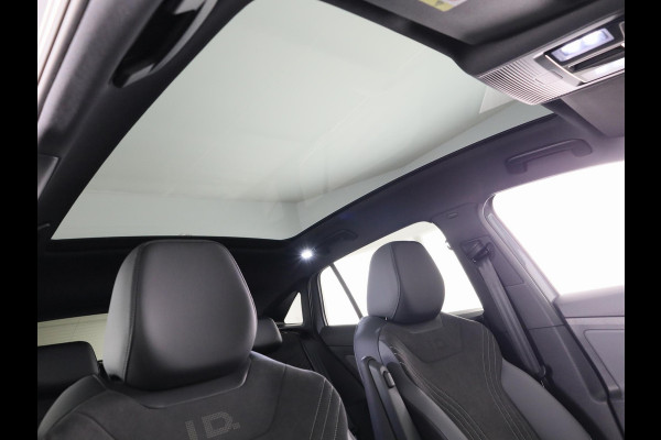 Volkswagen ID.5 Pro Business 77 kWh accu, 210 kW / 286 pk SUV Elek | 360 Camera | Led matrix | Navigatie | Elektrische Achterklep | Panoramdak | Stoelverwarming |