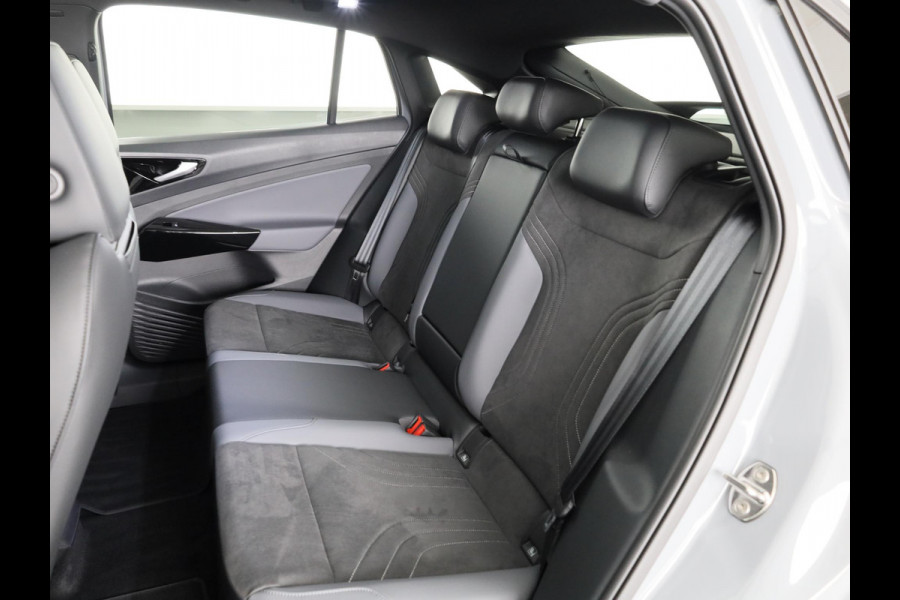 Volkswagen ID.5 Pro Business 77 kWh accu, 210 kW / 286 pk SUV Elek | 360 Camera | Led matrix | Navigatie | Elektrische Achterklep | Panoramdak | Stoelverwarming |