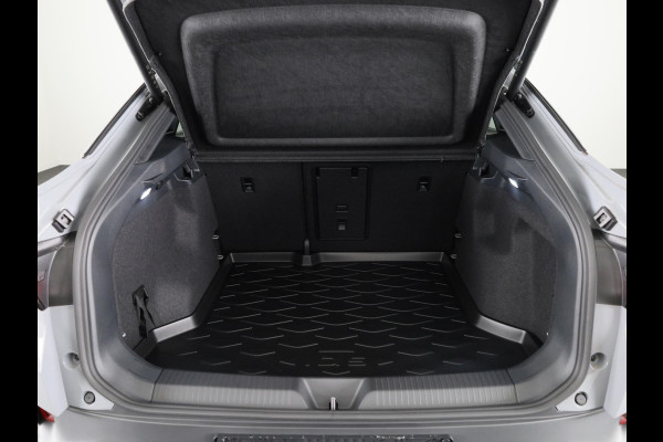 Volkswagen ID.5 Pro Business 77 kWh accu, 210 kW / 286 pk SUV Elek | 360 Camera | Led matrix | Navigatie | Elektrische Achterklep | Panoramdak | Stoelverwarming |