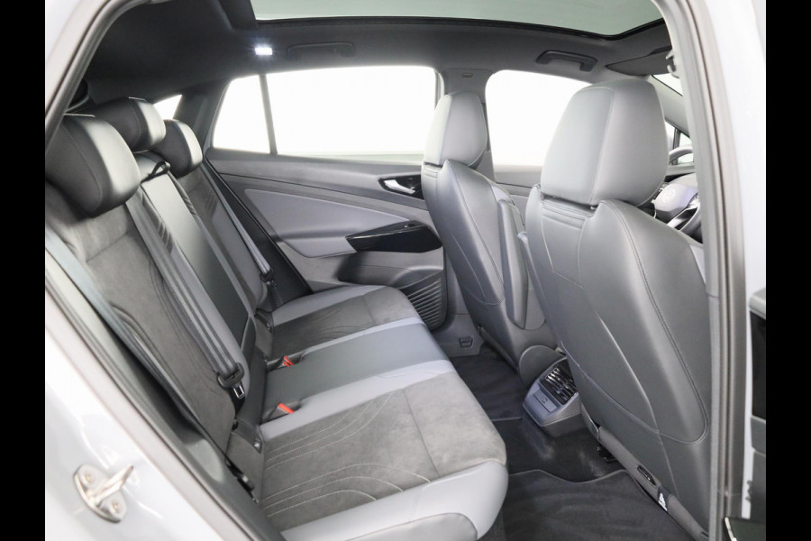 Volkswagen ID.5 Pro Business 77 kWh accu, 210 kW / 286 pk SUV Elek | 360 Camera | Led matrix | Navigatie | Elektrische Achterklep | Panoramdak | Stoelverwarming |