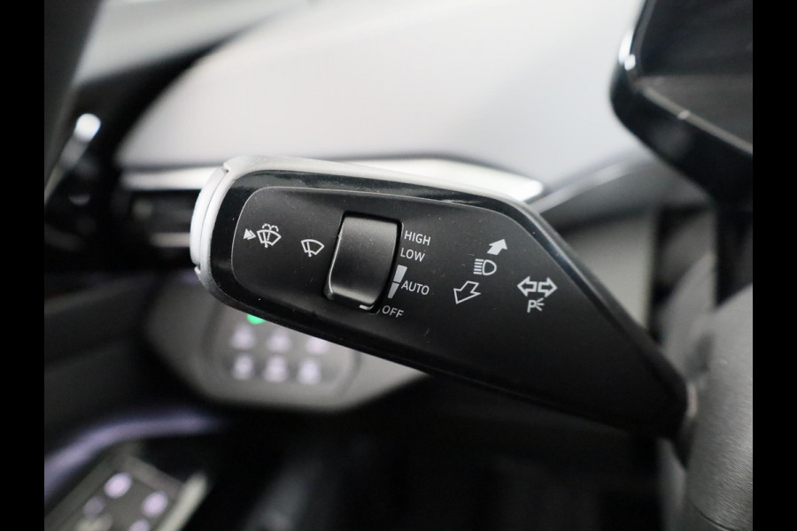 Volkswagen ID.5 Pro Business 77 kWh accu, 210 kW / 286 pk SUV Elek | 360 Camera | Led matrix | Navigatie | Elektrische Achterklep | Panoramdak | Stoelverwarming |