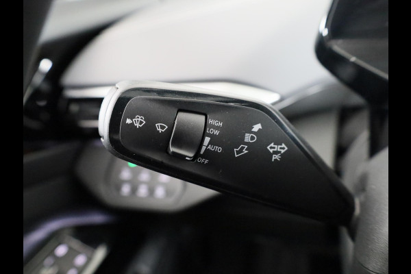 Volkswagen ID.5 Pro Business 77 kWh accu, 210 kW / 286 pk SUV Elek | 360 Camera | Led matrix | Navigatie | Elektrische Achterklep | Panoramdak | Stoelverwarming |