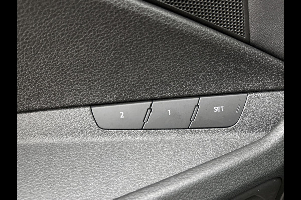 Audi e-tron E-tron 50 quattro Launch edition plus 71 kWh (PANORAMADAK, Soh 97%, MEMORY SEATS, STOELVERWARMING, CARPLAY)