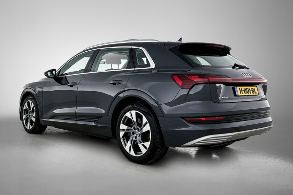 Audi e-tron E-tron 50 quattro Launch edition plus 71 kWh (PANORAMADAK, Soh 97%, MEMORY SEATS, STOELVERWARMING, CARPLAY)