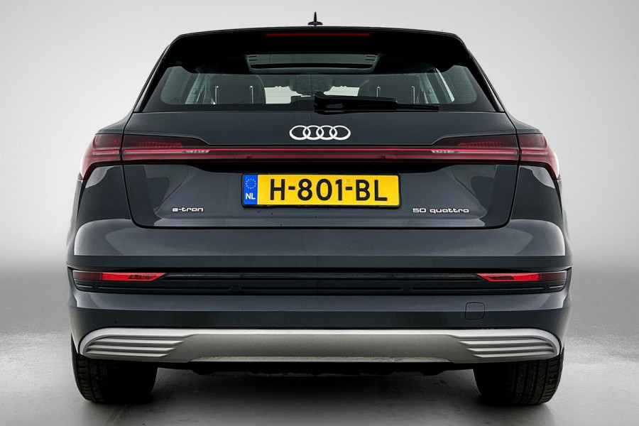 Audi e-tron E-tron 50 quattro Launch edition plus 71 kWh (PANORAMADAK, Soh 97%, MEMORY SEATS, STOELVERWARMING, CARPLAY)