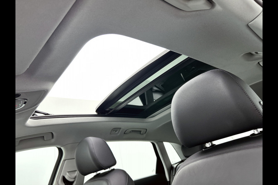 Audi e-tron E-tron 50 quattro Launch edition plus 71 kWh (PANORAMADAK, Soh 97%, MEMORY SEATS, STOELVERWARMING, CARPLAY)