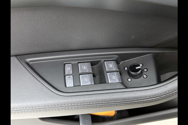 Audi e-tron E-tron 50 quattro Launch edition plus 71 kWh (PANORAMADAK, Soh 97%, MEMORY SEATS, STOELVERWARMING, CARPLAY)