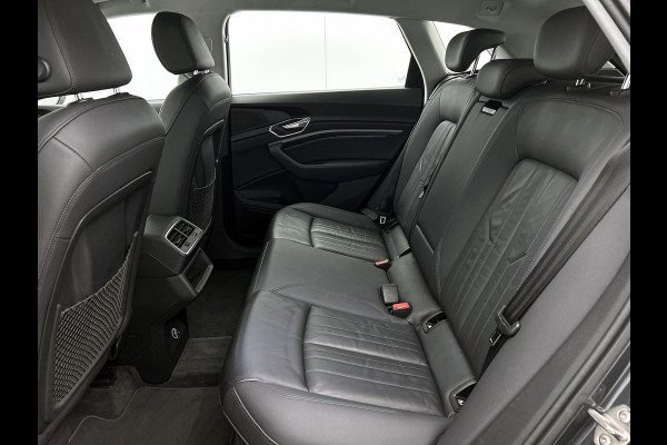 Audi e-tron E-tron 50 quattro Launch edition plus 71 kWh (PANORAMADAK, Soh 97%, MEMORY SEATS, STOELVERWARMING, CARPLAY)