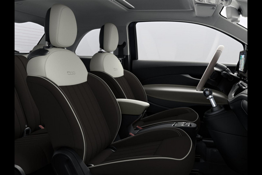 Fiat 500 Hybrid La Prima | Uit voorraad leverbaar | Clima | LED | PDC | JBL Premium Audio | 17" | Camera | BSM | Canneloni Ivory/Piombo interieur