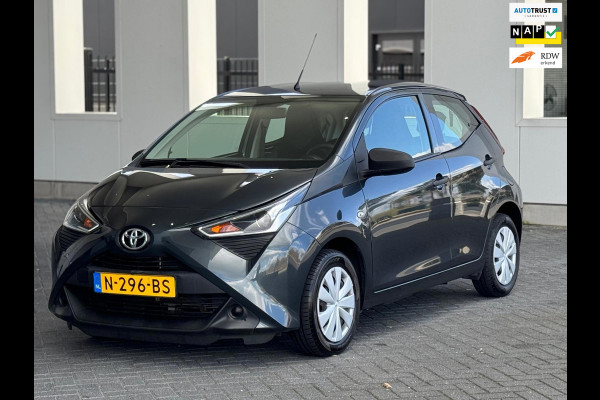 Toyota Aygo 1.0 VVT-i x-fun, 35000 km, 5 deurs, airco, NL auto met nationale auto pas