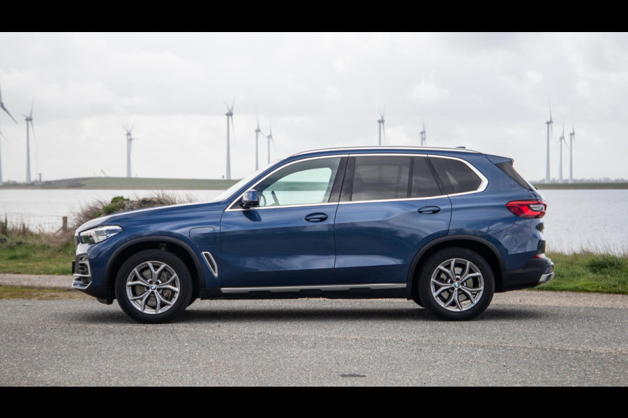 BMW X5 xDrive45e Executive 360 CAMERA / BRUIN LEER / LED / KEYLESS / STOELVERWARMING / LEER