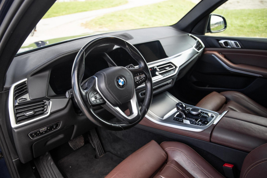 BMW X5 xDrive45e Executive 360 CAMERA / BRUIN LEER / LED / KEYLESS / STOELVERWARMING / LEER