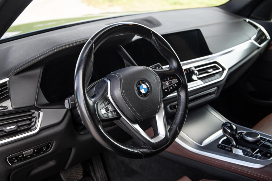 BMW X5 xDrive45e Executive 360 CAMERA / BRUIN LEER / LED / KEYLESS / STOELVERWARMING / LEER
