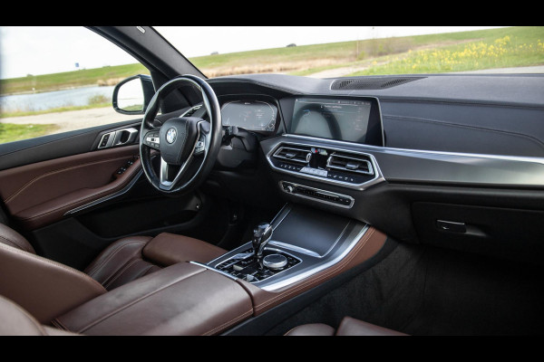 BMW X5 xDrive45e Executive 360 CAMERA / BRUIN LEER / LED / KEYLESS / STOELVERWARMING / LEER