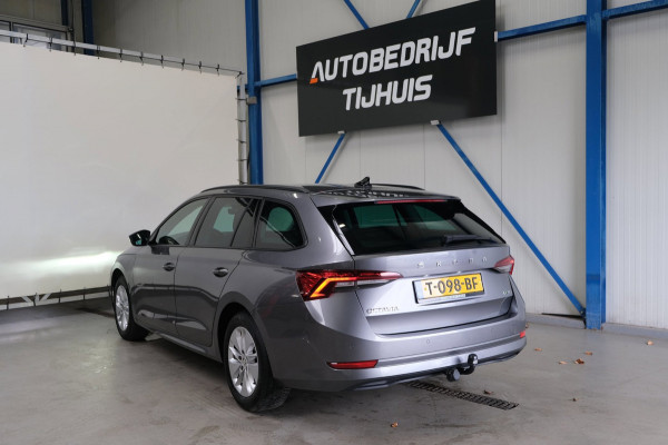 Škoda Octavia Combi 1.0 e-TSI Ambition - N.A.P. Airco, Cruise, Navi, PDC, Trekhaak.