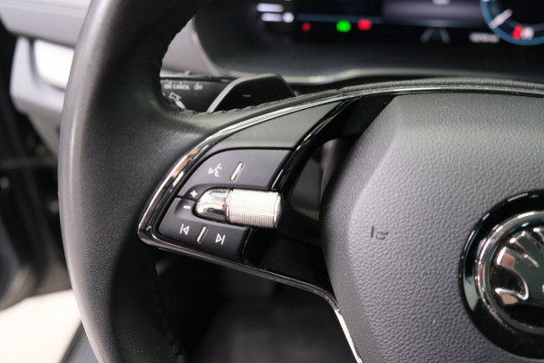 Škoda Octavia Combi 1.0 e-TSI Ambition - N.A.P. Airco, Cruise, Navi, PDC, Trekhaak.