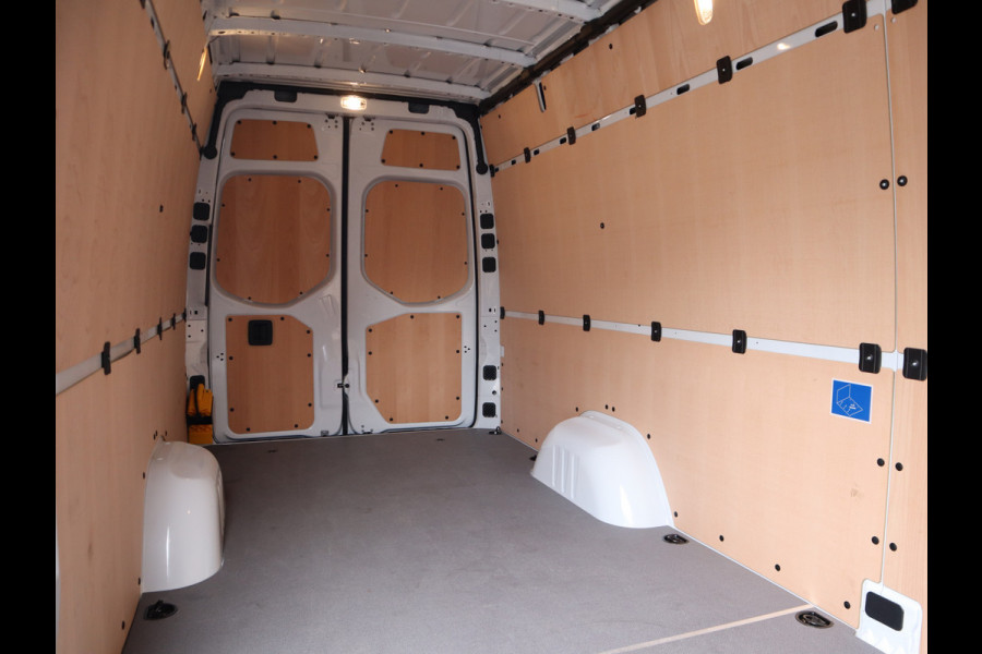 Mercedes-Benz eSprinter 314 Accu 113 kWh WLPT 445 KM AC+DC Snelladen L3H2 Maxi - Trekhaak