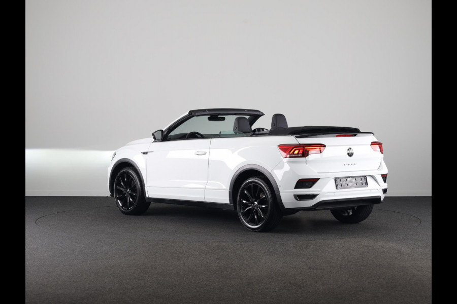 Volkswagen T-Roc 1.5 TSI R-Line 150 pk Automaat (DSG) | Leer Interieur | Navigatie | Parkeersensoren (Park assist) | Achteruitrijcamera | Windscherm | Stoel/stuur verwarming | Black Style pakket | R-Line |
