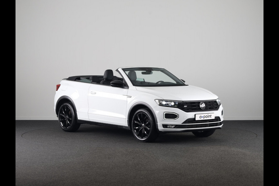 Volkswagen T-Roc 1.5 TSI R-Line 150 pk Automaat (DSG) | Leer Interieur | Navigatie | Parkeersensoren (Park assist) | Achteruitrijcamera | Windscherm | Stoel/stuur verwarming | Black Style pakket | R-Line |
