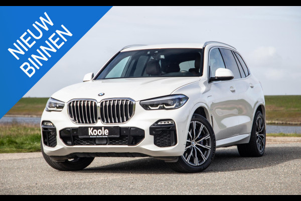 BMW X5 xDrive45e High Executive M PAKKET / BRUIN LEER / DIAMAND POOK / STOEL VERWARMING / CAMERA
