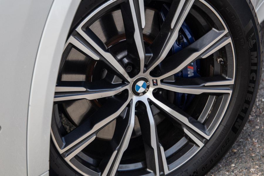 BMW X5 xDrive45e High Executive M PAKKET / BRUIN LEER / DIAMAND POOK / STOEL VERWARMING / CAMERA