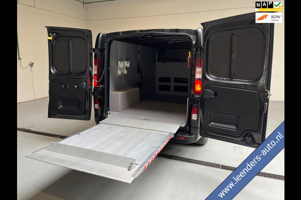 Renault Trafic Met Laadklep! 2.0 dCi 120 T29 L2H1 Comfort 3Persoons, Airco Navigatie Cruisecontrol NEDERLANDSE BUS! RIJKLAARPRIJS!