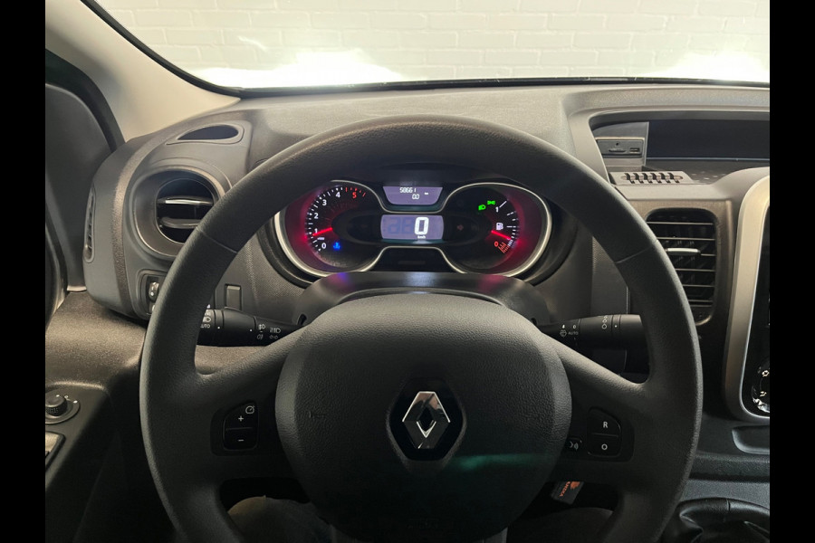 Renault Trafic Met Laadklep! 2.0 dCi 120 T29 L2H1 Comfort 3Persoons, Airco Navigatie Cruisecontrol NEDERLANDSE BUS! RIJKLAARPRIJS!