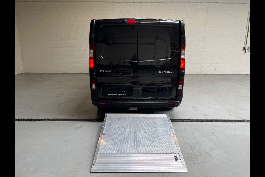 Renault Trafic Met Laadklep! 2.0 dCi 120 T29 L2H1 Comfort 3Persoons, Airco Navigatie Cruisecontrol NEDERLANDSE BUS! RIJKLAARPRIJS!