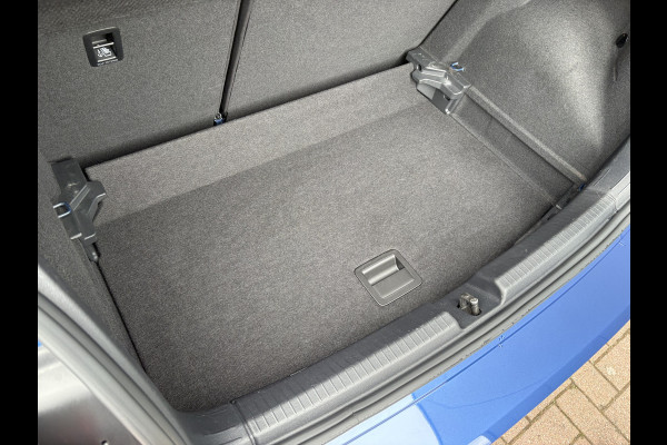 Volkswagen Polo 1.0 TSI Life Business 5-drs. VIRTUAL/CLIMA/ADAPT.CRUISE/NAVI/CARPLAY/PDC/WINTERPACK