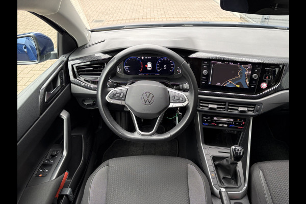 Volkswagen Polo 1.0 TSI Life Business 5-drs. VIRTUAL/CLIMA/ADAPT.CRUISE/NAVI/CARPLAY/PDC/WINTERPACK