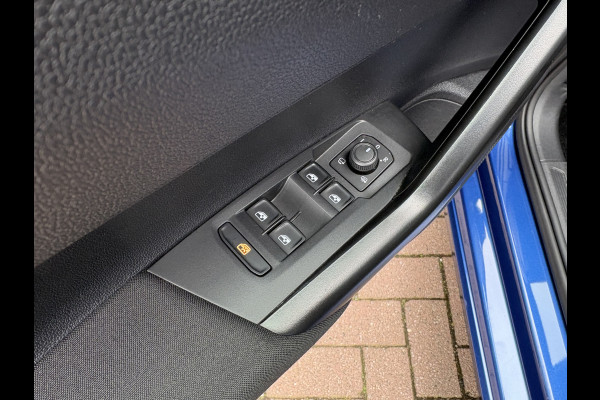 Volkswagen Polo 1.0 TSI Life Business 5-drs. VIRTUAL/CLIMA/ADAPT.CRUISE/NAVI/CARPLAY/PDC/WINTERPACK