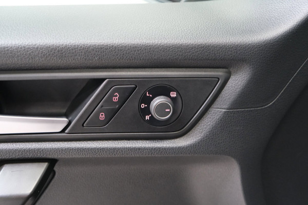 Volkswagen Caddy 1.4 TSI Highline Automaat - Airco, Cruise, Navi, Stoelverwarming, Camera, Trekhaak.