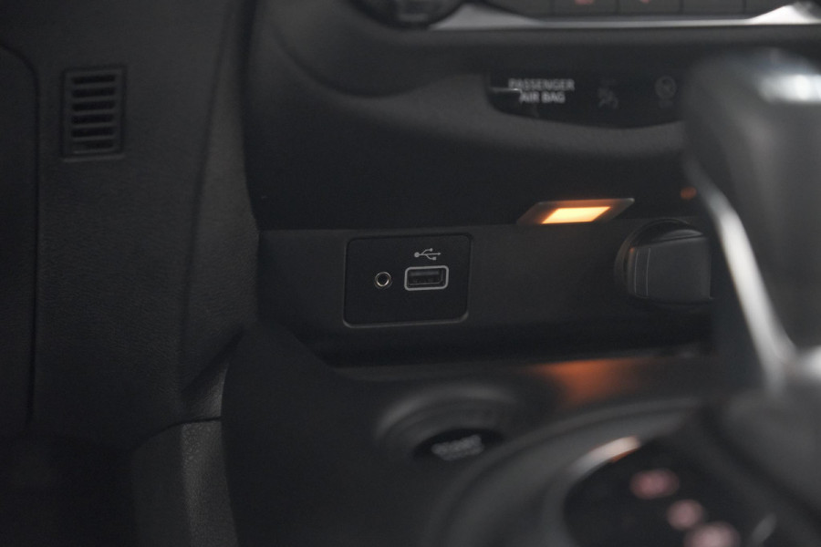 Nissan Juke 1.6 Hybrid Business Premium | Camera | Apple Carplay | Parkeersensoren