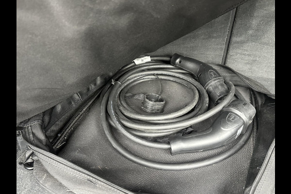 Audi A6 Avant 55 TFSI e quattro Pro Line S Competition S LINE VAN: 46.900,- VOOR 42.877,- UW LENTEVOORDEEL: 4.023,- | B&O audio | ELECTR stoelen+ geheugen | 360camera | adaptive cruise | stoelen en achterbank verwarming | panoramadak