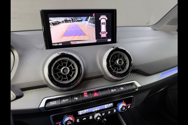 Audi Q2 35 TFSI S Line Edition One. Pano - Ambiance - Matrix