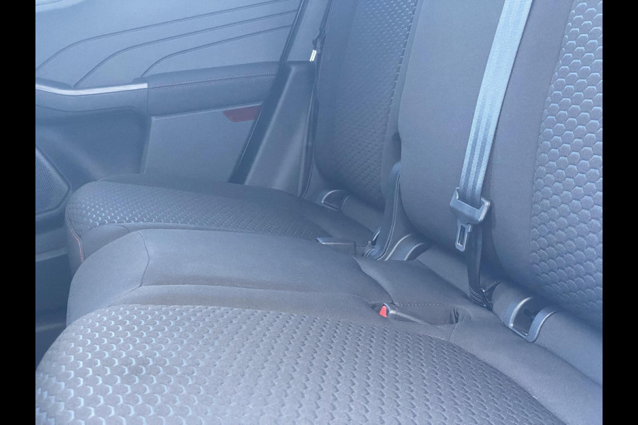 Ford Kuga 2.5 PHEV ST-Line 243 pk | Driver Assistance Pack | Wegklapbare trekhaak | 2.100 kg trekgewicht! | Winterpakket | 19 inch Licht metalen Velgen | €6.000,- prijsvoordeel!