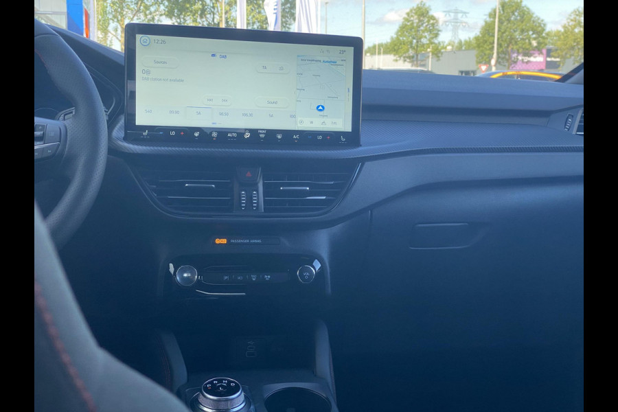 Ford Kuga 2.5 PHEV ST-Line 243 pk | Driver Assistance Pack | Wegklapbare trekhaak | 2.100 kg trekgewicht! | Winterpakket | 19 inch Licht metalen Velgen | €6.000,- prijsvoordeel!