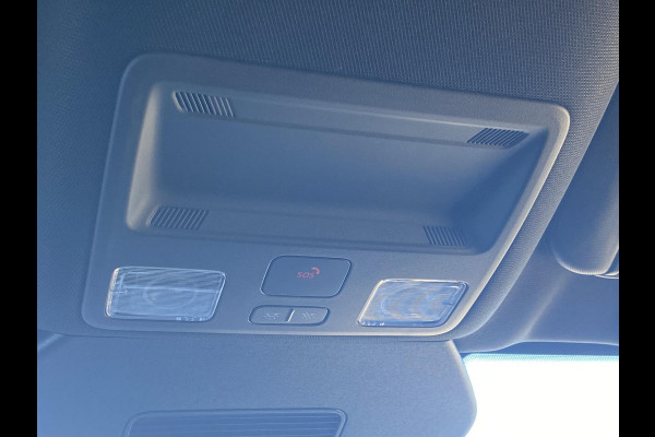 Ford Kuga 2.5 PHEV ST-Line 243 pk | Driver Assistance Pack | Wegklapbare trekhaak | 2.100 kg trekgewicht! | Winterpakket | 19 inch Licht metalen Velgen | €6.000,- prijsvoordeel!