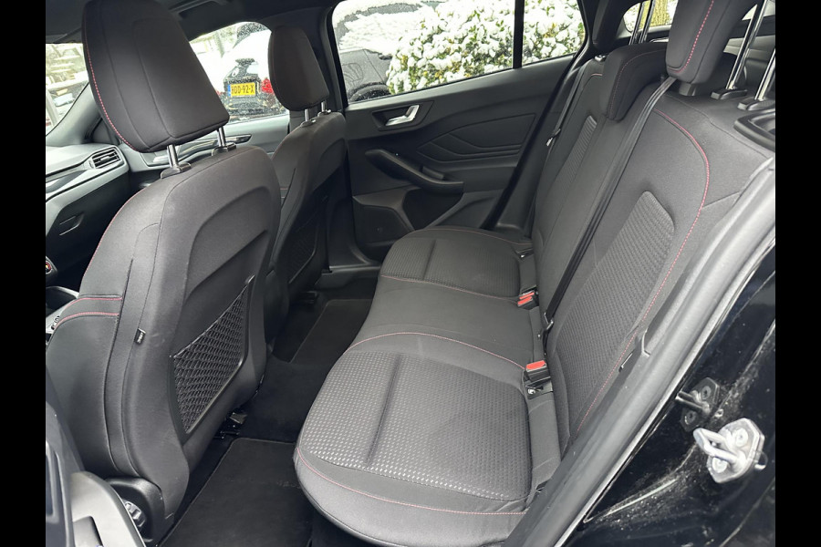Ford FOCUS Wagon 1.0 EcoBoost ST Line Automaat Stoelverwarming Stuurverwarming