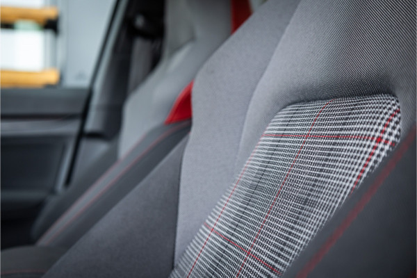 Volkswagen Golf 2.0 TSI GTI - Milltek | Panorama | IQ Light | H&K  | DCC