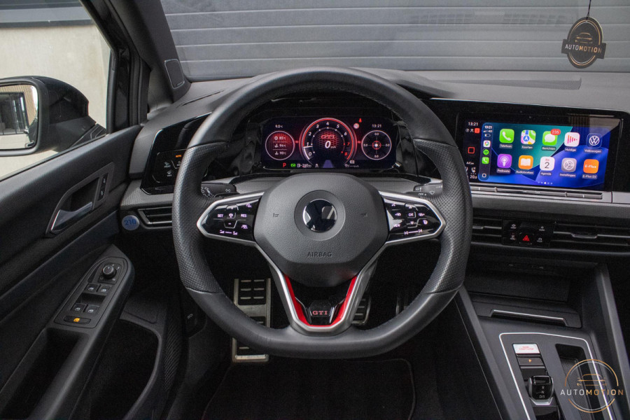 Volkswagen Golf 2.0 TSI GTI Pano Memory IQ Lights Harman Kardon