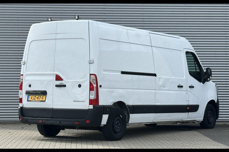 Renault Master T35 2.3 dCi 135 L3H2 LEES TEKST!