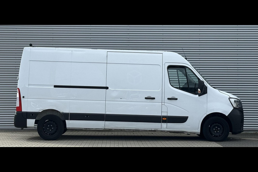 Renault Master T35 2.3 dCi 135 L3H2 LEES TEKST!