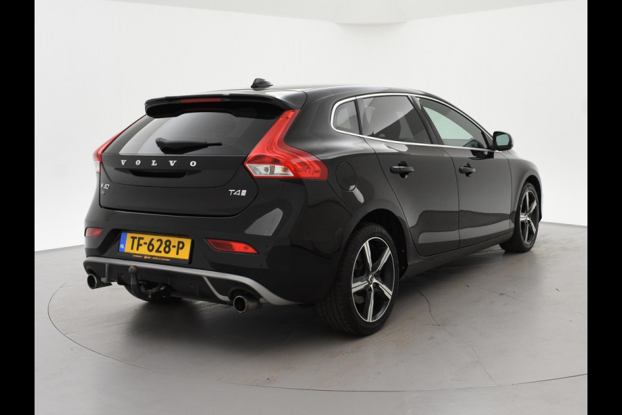 Volvo V40 2.0 T4 190 PK R-DESIGN SPORT + AFN. TREKHAAK | LED | SPORTSTOELEN | STOELVERW.