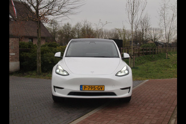 Tesla Model Y Long Range AWD 75 kWh NL-Auto | Panoramadak | 360 Camera | Full Self Driving Computer 3 | Apple Carplay |