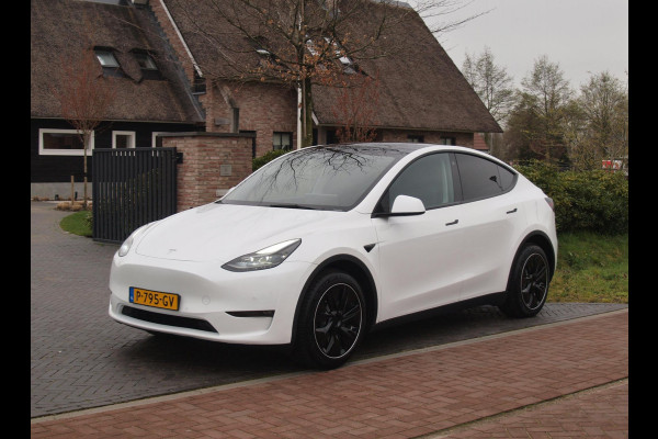 Tesla Model Y Long Range AWD 75 kWh NL-Auto | Panoramadak | 360 Camera | Full Self Driving Computer 3 | Apple Carplay |