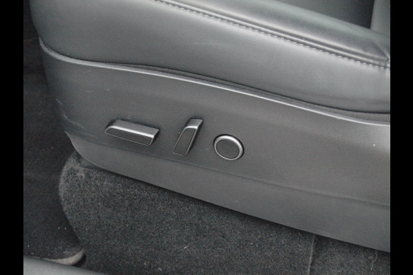 Tesla Model Y Long Range AWD 75 kWh NL-Auto | Panoramadak | 360 Camera | Full Self Driving Computer 3 | Apple Carplay |